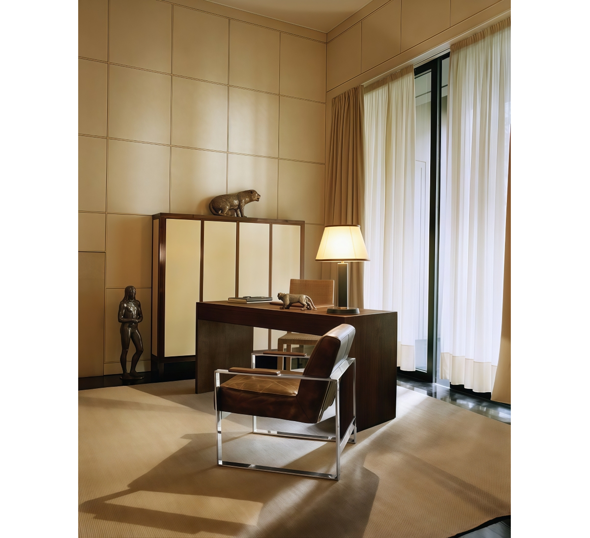 Шкаф ELLIOT Armani / Casa, стоимость 3 080 000 руб.  Фотография 2